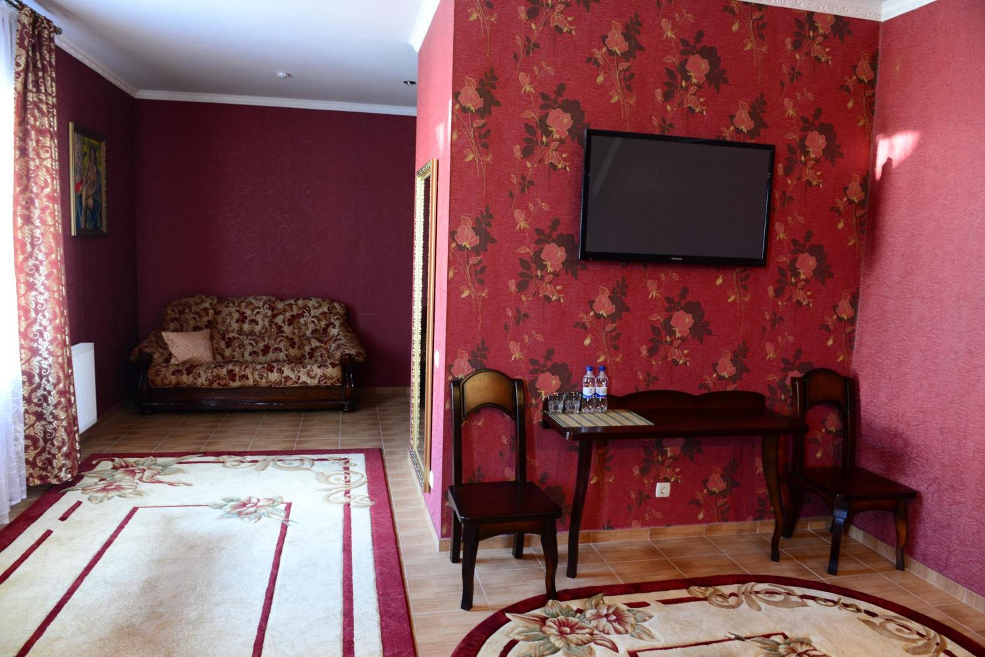 Hotel Oazis-M Babin Habitación foto